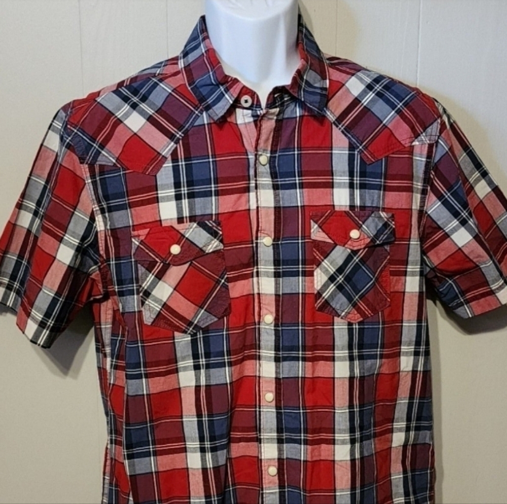 Aeropostale Button‎ Up Shirt Youth Medium  Red Plaid Short Sleeve B115